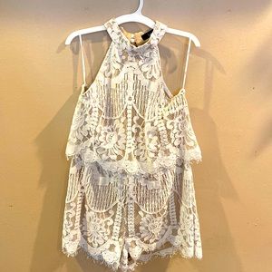 Lulu’s tan & white romper. Size M.